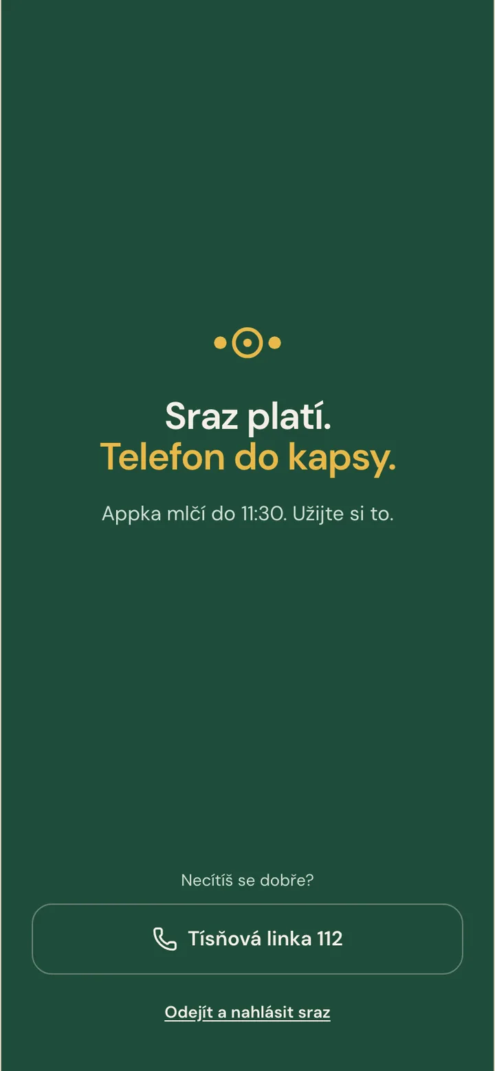 Obrazovka appky: Sraz platí. Telefon do kapsy.